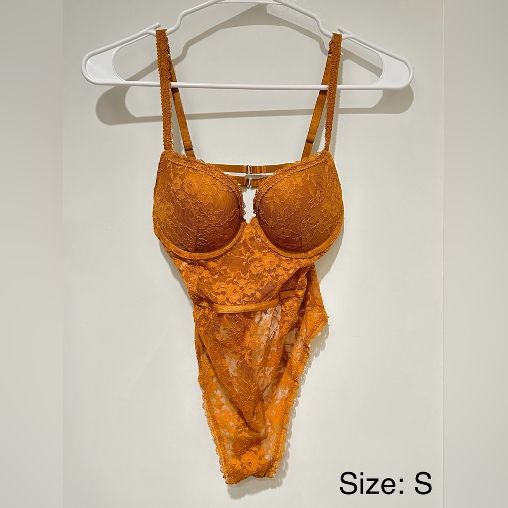 FOREVER 21 - Floral Lace Thong Lingerie Bodysuit Bronze Orange - SIZE SMALL